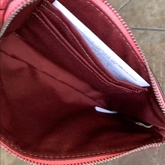 COACH Corner Zip Wristlet CB/Pink Lemonade - Picture 8 of 16